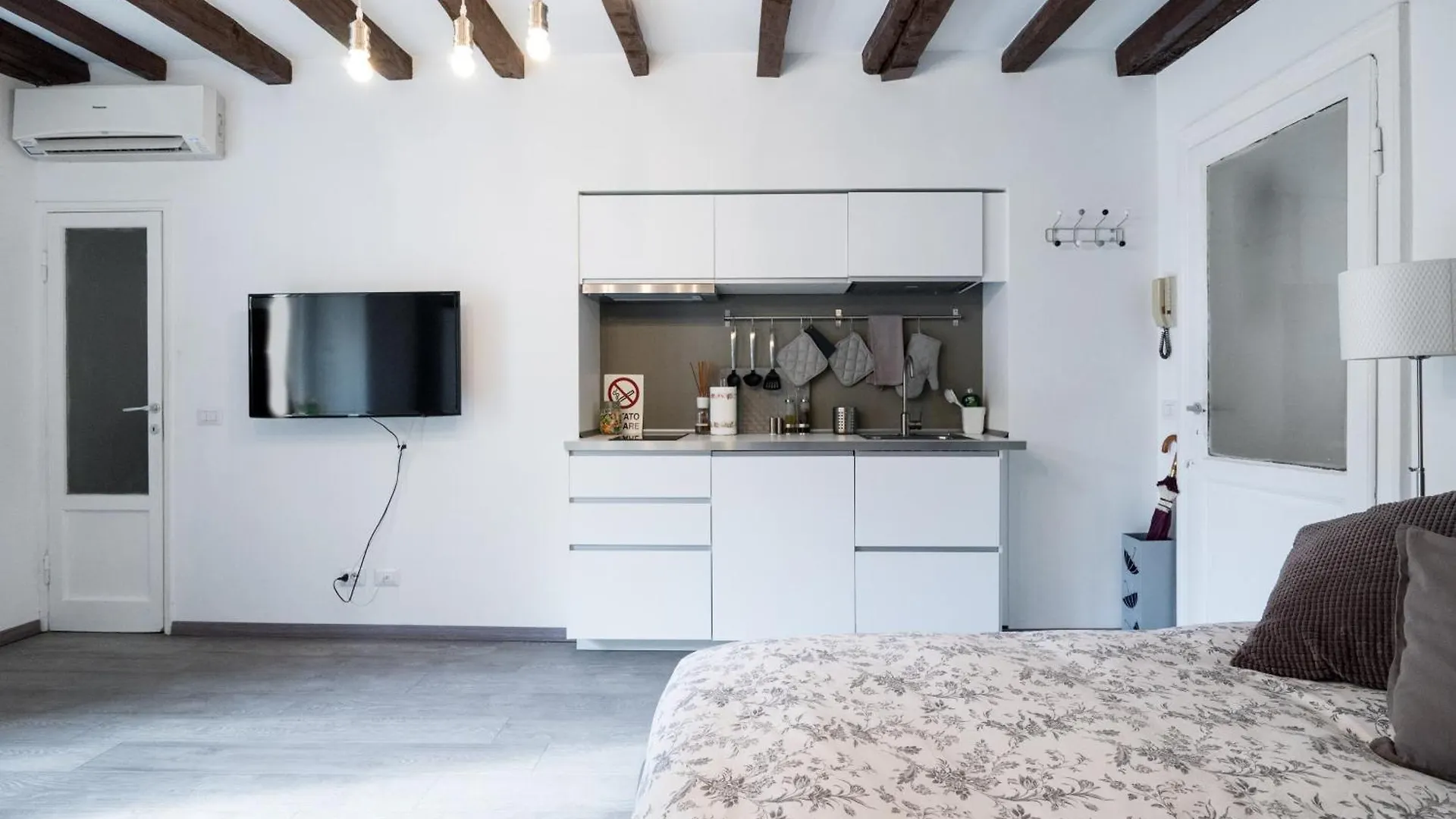 Navigli - Vigevano 45 & Casale 3A Studios Milan